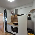 Naturblick Am Rothaarsteig Neue Moderne Mit 2 Badezimmern 2 Kuechen Inklusive Highspeed Internet Flatrate 2x Xxl Boxspringbett 2x Terrassen Und 2x Pkw Parkplaetze 10 Minuten Bis Willingen Ideal Fuer Touristen Und Geschaeftsleute Mit Mws