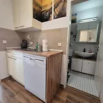 Lejlighed Naturblick Am Rothaarsteig Neue Moderne Mit 2 Badezimmern 2 Kuechen Inklusive Highspeed Internet Flatrate 2x Xxl Boxspringbett 2x Terrassen Und 2x Pkw Parkplaetze 10 Minuten Bis Willingen Ideal Fuer Touristen Und Geschaeftsleute Mit Mws