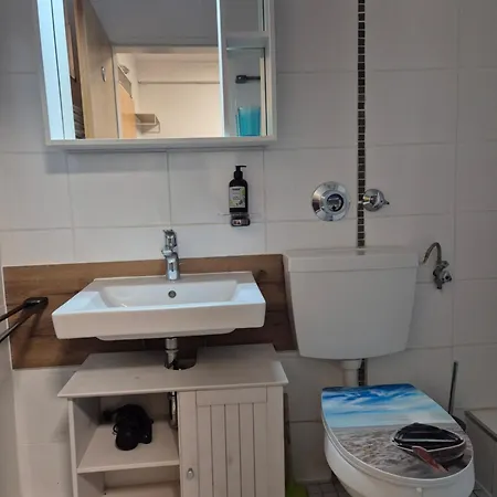 Naturblick Am Rothaarsteig Neue Moderne Mit 2 Badezimmern 2 Kuechen Inklusive Highspeed Internet Flatrate 2x Xxl Boxspringbett 2x Terrassen Und 2x Pkw Parkplaetze 10 Minuten Bis Willingen Ideal Fuer Touristen Und Geschaeftsleute Mit Mws * Brilon