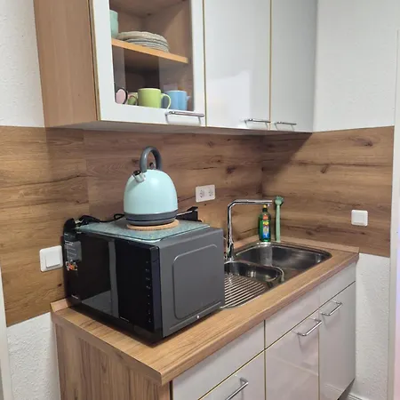 Naturblick Am Rothaarsteig Neue Moderne Mit 2 Badezimmern 2 Kuechen Inklusive Highspeed Internet Flatrate 2x Xxl Boxspringbett 2x Terrassen Und 2x Pkw Parkplaetze 10 Minuten Bis Willingen Ideal Fuer Touristen Und Geschaeftsleute Mit Mws *