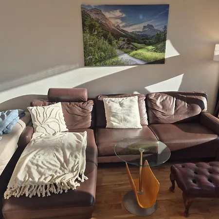 Naturblick Am Rothaarsteig Neue Moderne Mit 2 Badezimmern 2 Kuechen Inklusive Highspeed Internet Flatrate 2x Xxl Boxspringbett 2x Terrassen Und 2x Pkw Parkplaetze 10 Minuten Bis Willingen Ideal Fuer Touristen Und Geschaeftsleute Mit Mws Brilon