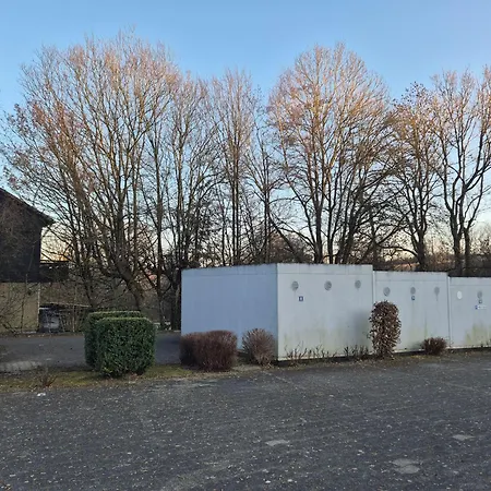 Naturblick Am Rothaarsteig Neue Moderne Mit 2 Badezimmern 2 Kuechen Inklusive Highspeed Internet Flatrate 2x Xxl Boxspringbett 2x Terrassen Und 2x Pkw Parkplaetze 10 Minuten Bis Willingen Ideal Fuer Touristen Und Geschaeftsleute Mit Mws Διαμέρισμα Brilon