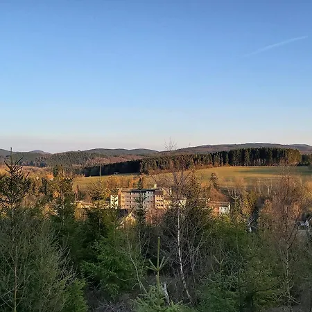 Naturblick Am Rothaarsteig Neue Moderne Mit 2 Badezimmern 2 Kuechen Inklusive Highspeed Internet Flatrate 2x Xxl Boxspringbett 2x Terrassen Und 2x Pkw Parkplaetze 10 Minuten Bis Willingen Ideal Fuer Touristen Und Geschaeftsleute Mit Mws Διαμέρισμα